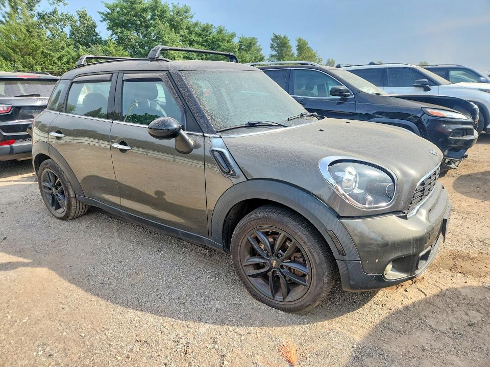 2014 Mini Cooper VIN WMWZC5C53EWP41523 COPART salvage auction — NORMAL WEAR, FL - CERTIFICATE OF TITLE, sold $850 on 2026-10-06 (photo 4)