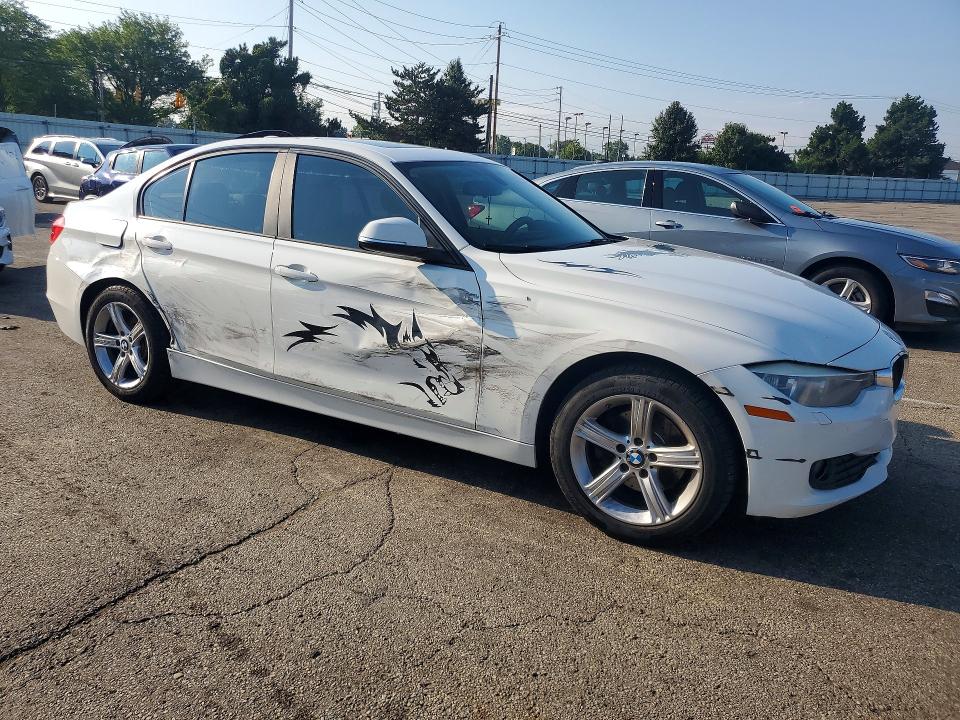 2014 BMW 3er VIN WBA3C3C57EF984794 COPART salvage auction — SIDE, Oh - Cert Of Title-Salvage, sold $550 on 2026-08-14 (photo 4)