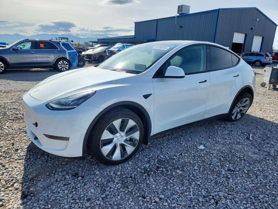 2022 Tesla Model y VIN 7SAYGDEE6NF358225 — COPART salvage auction photo