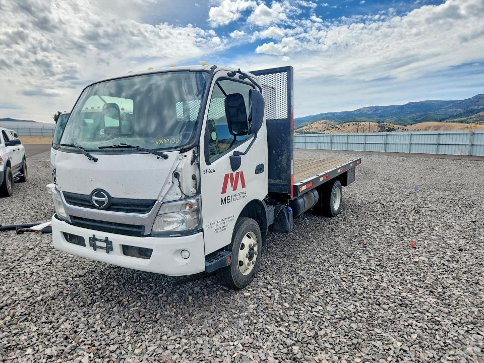 2018 Hino Truck VIN JHHYDM1H4JK005840 COPART salvage auction — FRONT END, NV - SALVAGE TITLE, sold $150 on 2026-09-02 (photo 1)