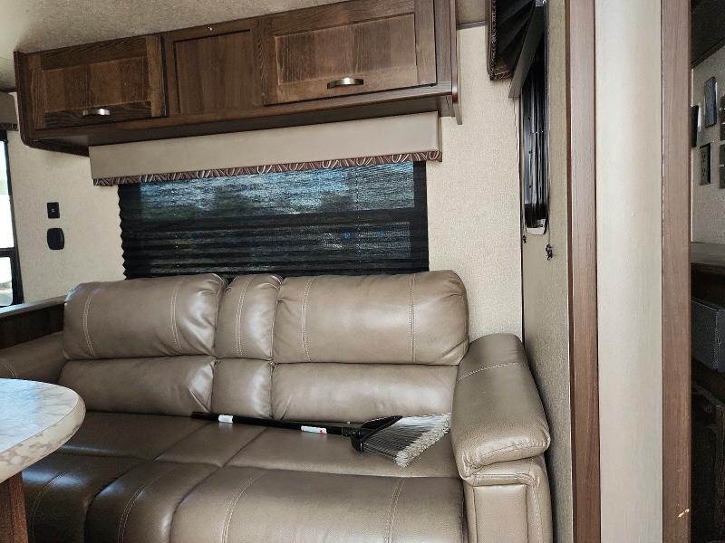 2019 Keystone rv . VIN 4YDT30327K3150008 COPART salvage auction — WATER/FLOOD, KY - CERT OF TITLE-SALVAGE WATER, sold $5,200 on 2026-09-03 (photo 6)