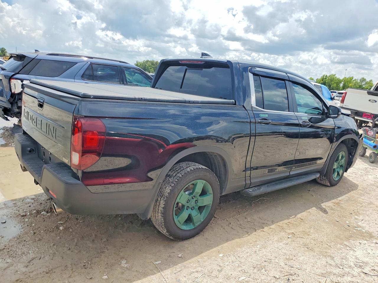 2026 Honda Ridgeline VIN 5FPYK3F55TB014085 COPART salvage auction — Front End, TX - SALVAGE VEHICLE TITLE, sold $15,700 on 2026-09-04 (photo 3)