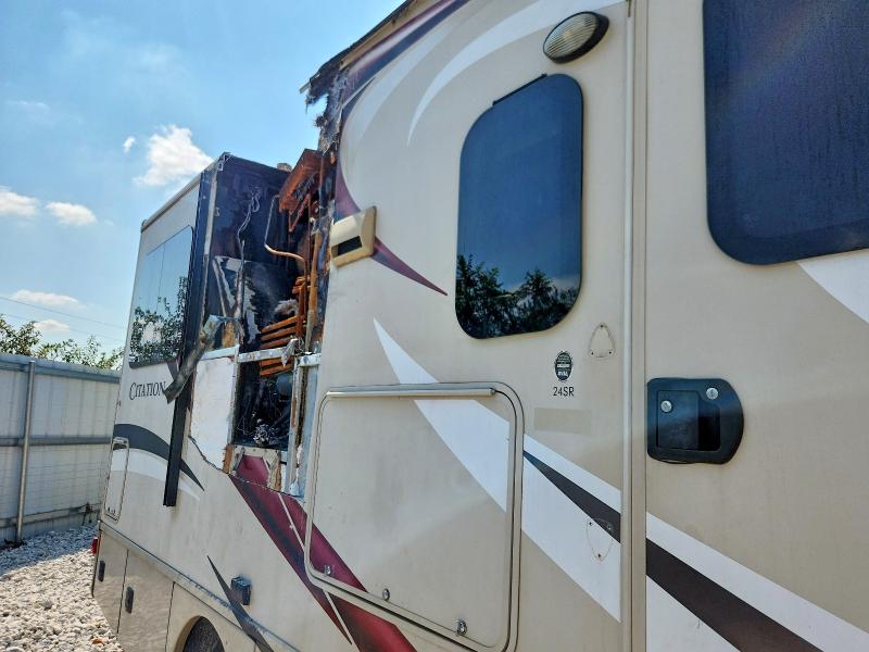 2015 Thor motor coach Unknown VIN WDAPF4CC1F9605713 COPART salvage auction — BURN, NE - CERT OF TITLE-SALVAGE, sold $8,100 on 2026-09-15 (photo 9)