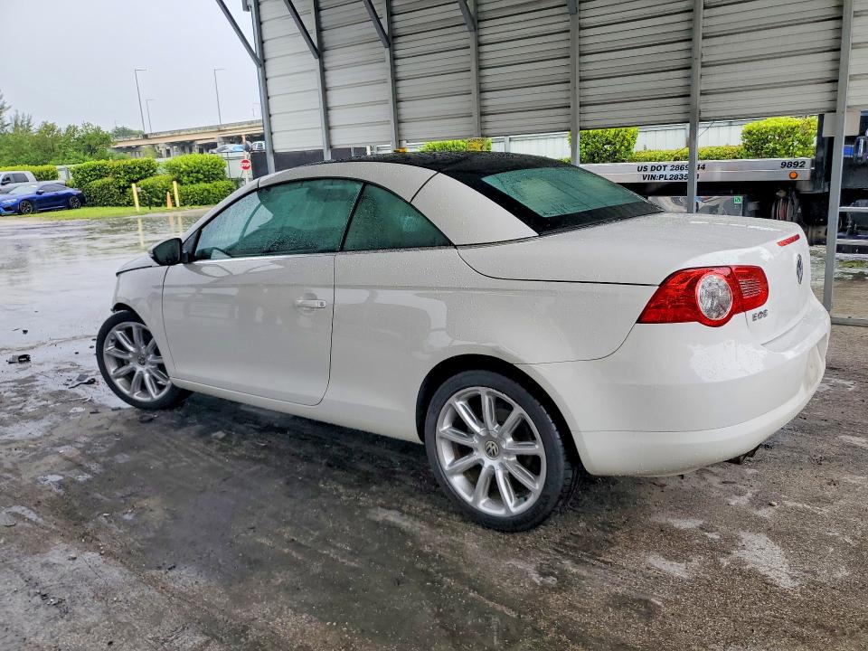 2010 Volkswagen Eos VIN WVWFA7AH7AV011795 COPART salvage auction — FRONT END, Fl - Cert Of Title Slvg Rebuildable, sold $1,200 on 2026-08-17 (photo 2)