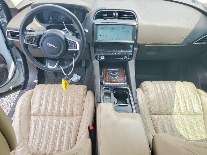 2020 Jaguar F-pace VIN SADCN2GX1LA643909 COPART salvage auction — REAR END, Mo - Salvage Certificate Of Title, sold $7,300 on 2026-09-01 (photo 8)