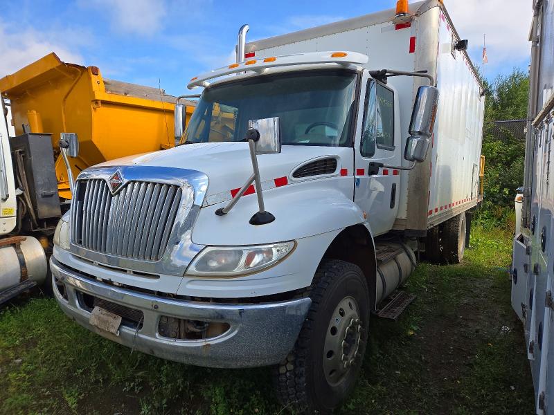 2013 International 4000 series VIN 1HTMKAAP0DH200951 COPART salvage auction — SIDE, NL - NO BRAND (P), sold $500 on 2026-09-22 (photo 2)