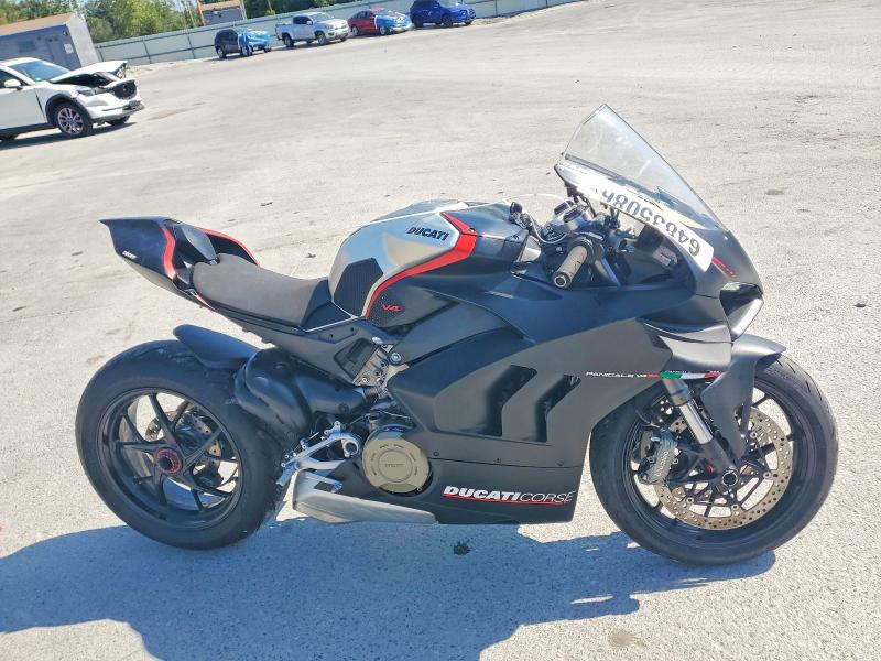2021 Ducati Panigale VIN ZDMDAGNW0MB001314 — COPART salvage auction photo
