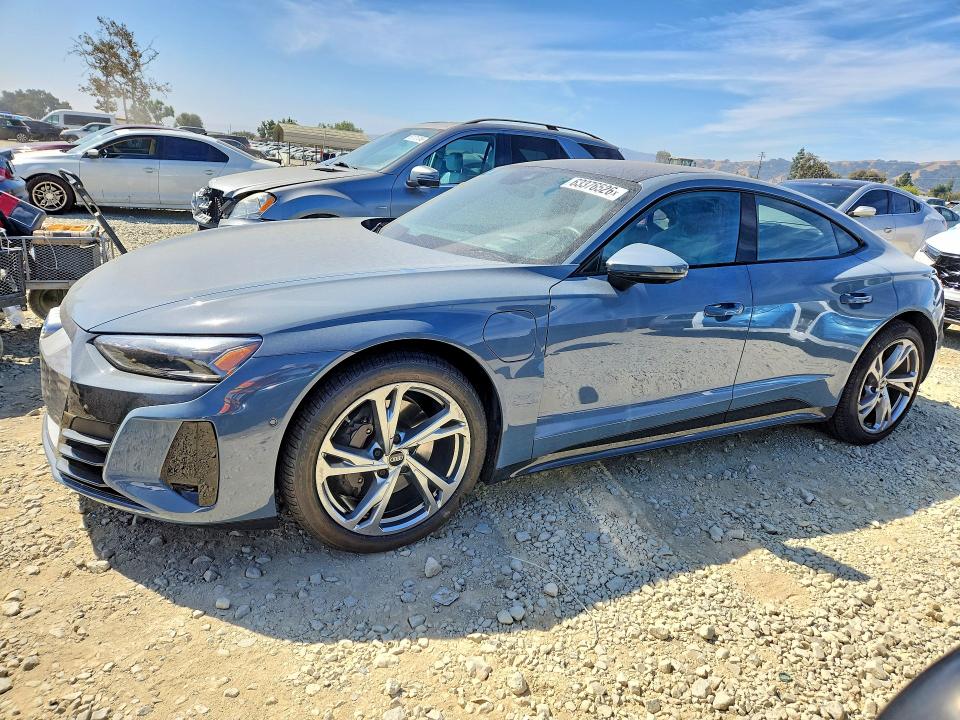 2022 Audi E-tron gt VIN WAUDJBFW4N7003873 COPART salvage auction — MINOR DENT/SCRATCHES, CA - SALVAGE CERTIFICATE, sold $27,750 on 2026-09-24 (photo 1)