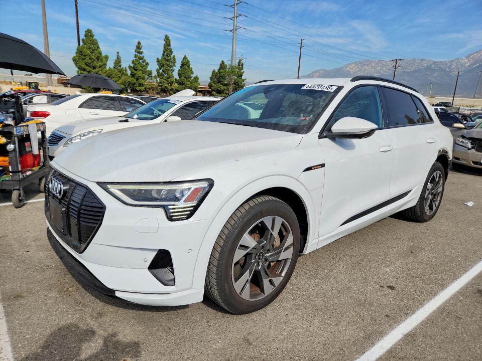 2021 Audi E-tron VIN WA1AAAGE5MB032441 — COPART salvage auction photo