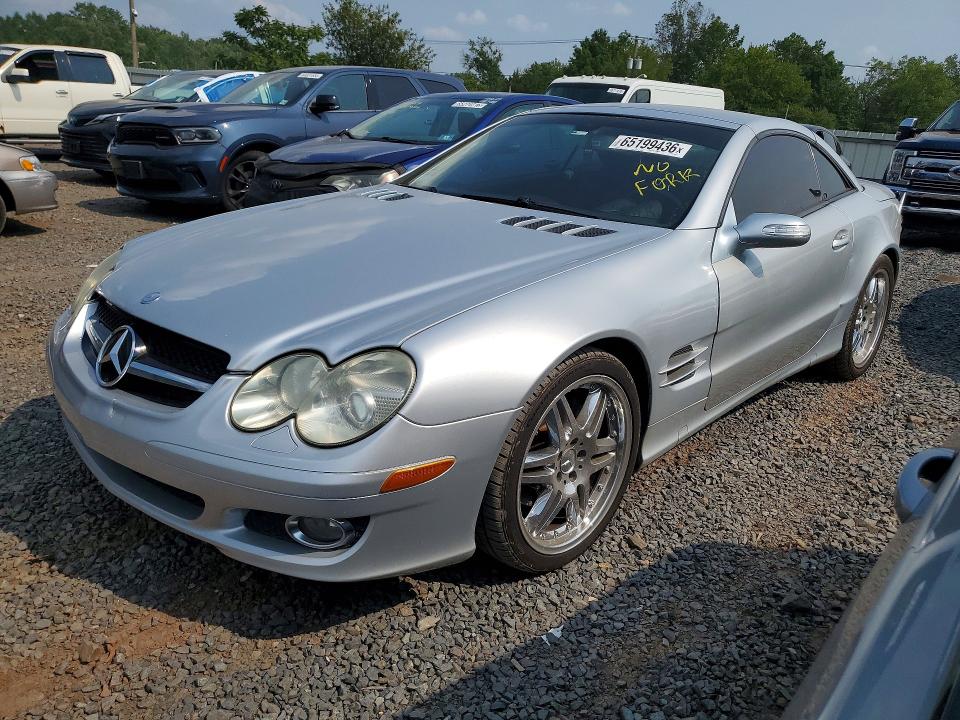 2007 Mercedes-benz Sl-class VIN WDBSK71F37F122453 COPART salvage auction — MINOR DENT/SCRATCHES, OK - CERT OF TITLE-SALVAGE, sold $600 on 2026-08-18 (photo 1)