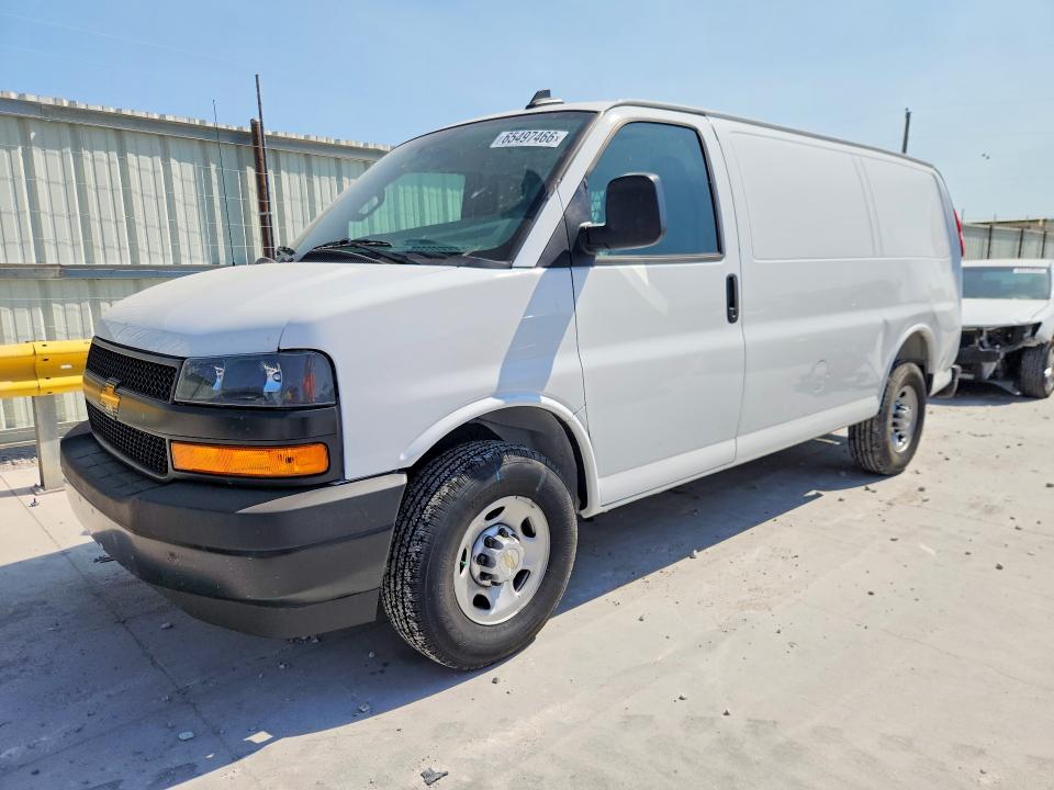 2025 Chevrolet Express VIN 1GCWGAFPXS1272147 — COPART salvage auction photo