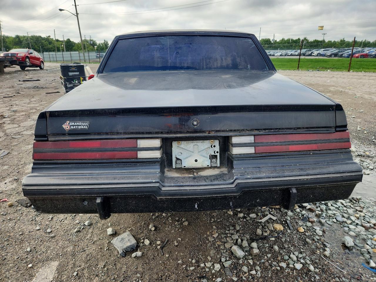 1987 Buick Regal VIN 1G4GJ1177HP429356 COPART salvage auction — Side, IL - CERTIFICATE OF TITLE, sold $5,500 on 2026-09-06 (photo 6)
