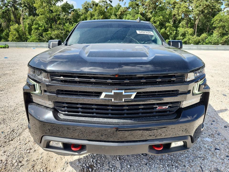 2022 Chevrolet VIN 1GCPYFED2NZ196886 COPART salvage auction — VANDALISM, TX - CERTIFICATE OF TITLE, sold $22,300 on 2026-09-15 (photo 5)