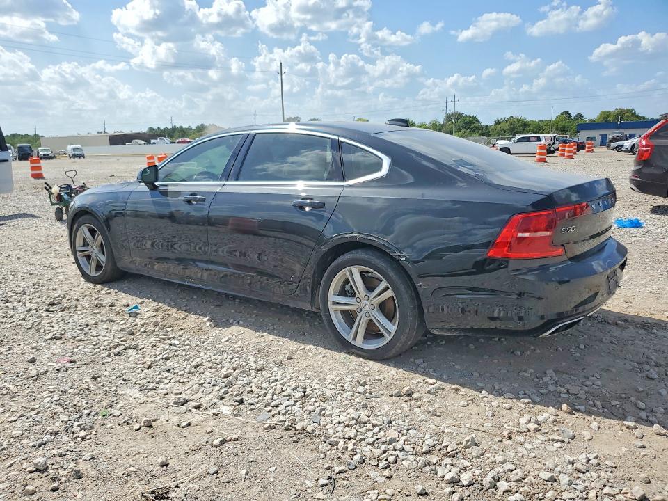 2019 Volvo S90 VIN LVY102AK3KP089405 COPART salvage auction — MINOR DENT/SCRATCHES, Tx - Certificate Of Title (P), sold $1,600 on 2026-09-03 (photo 2)