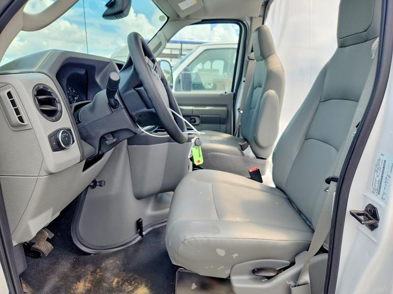 2024 Ford Econoline e350 VIN 1FDWE3FN1RDD42364 COPART salvage auction — MINOR DENT/SCRATCHES, TN - CERTIFICATE OF TITLE, sold $14,200 on 2026-08-25 (photo 7)