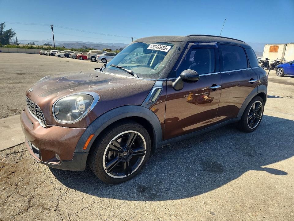2013 Mini Cooper VIN WMWZC3C57DWP21231 COPART salvage auction — MINOR DENT/SCRATCHES, Ca - Dis/Dlr/Exp Only Clean Title, sold $925 on 2026-08-14 (photo 1)