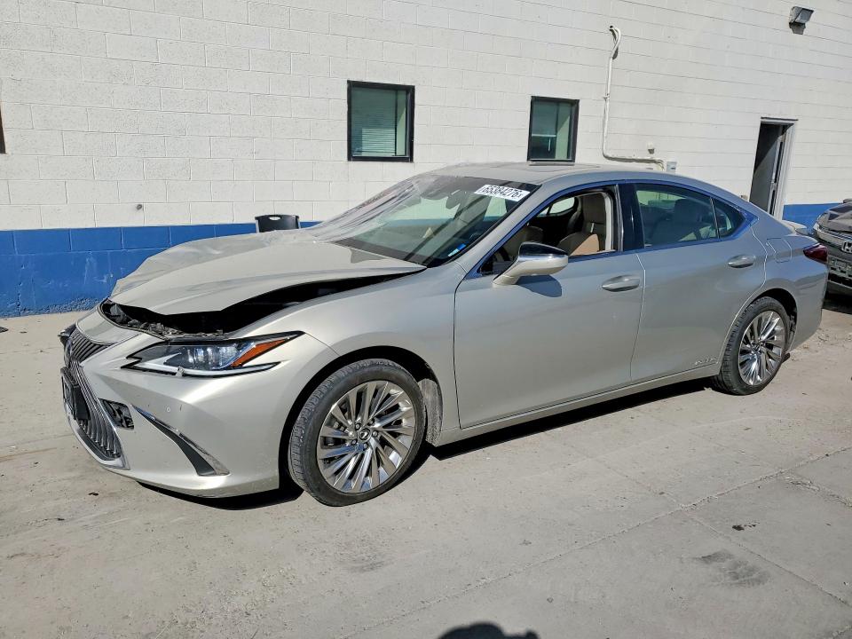 2019 Lexus ES VIN JTHB21B16K2037526 — COPART salvage auction photo