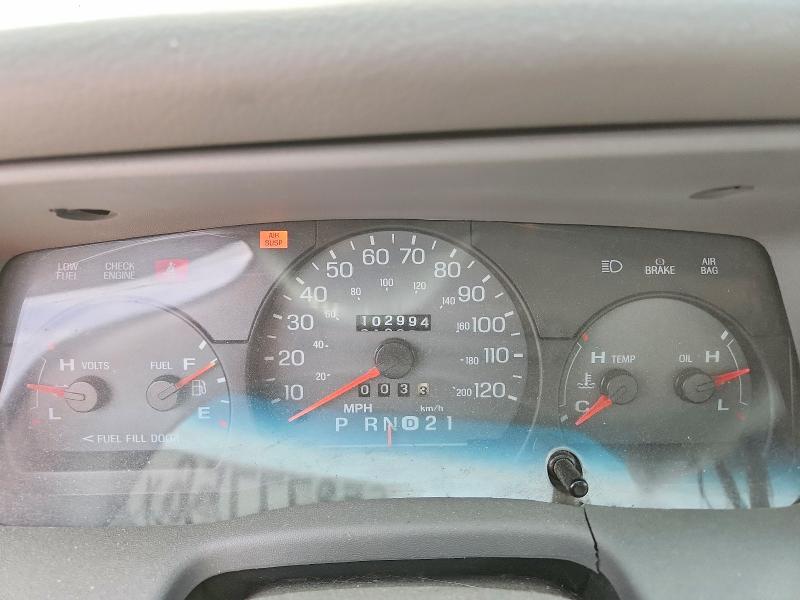 2001 Mercury Grand marquis VIN 2MEFM75W41X620999 COPART salvage auction — NORMAL WEAR, TX - CERTIFICATE OF TITLE, sold $500 on 2026-09-01 (photo 9)