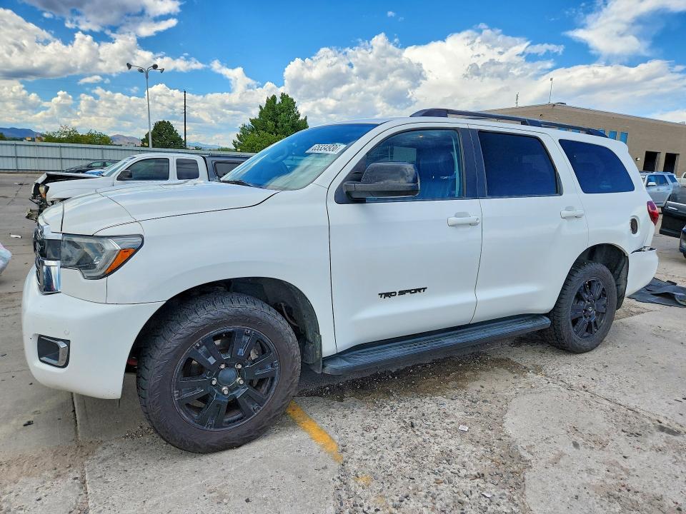 2018 Toyota Sequoia VIN 5TDBY5G14JS160264 — COPART salvage auction photo