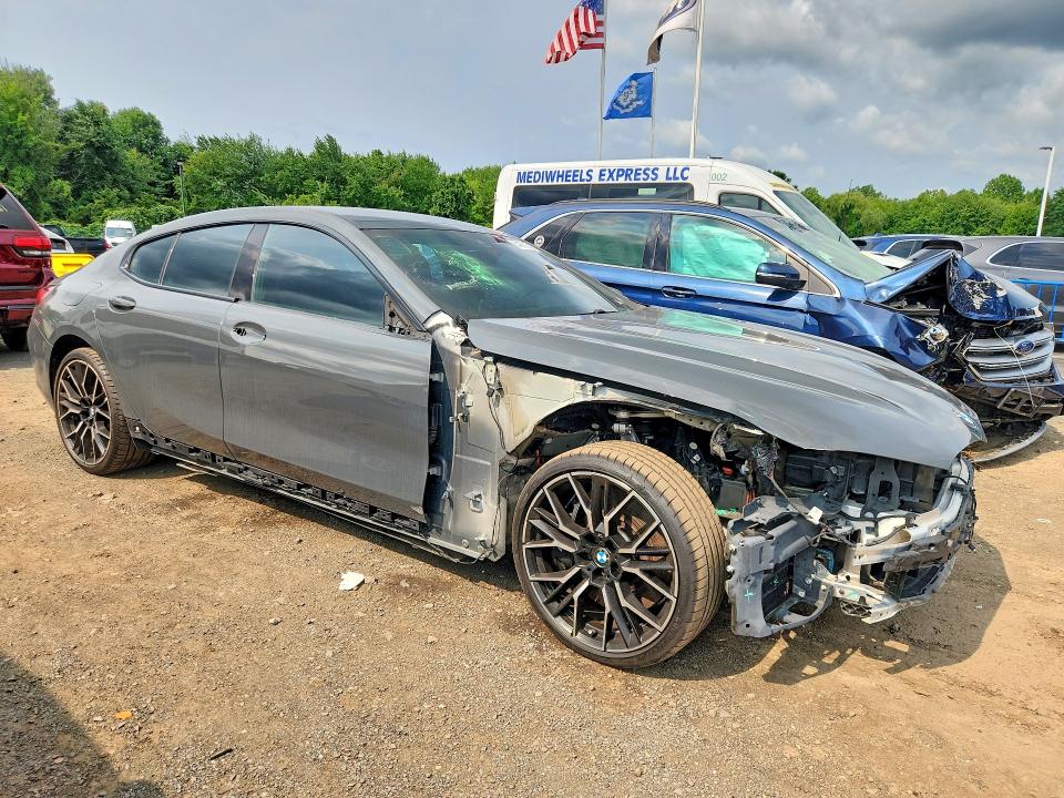2024 BMW 8er VIN WBAGV2C06RCP13405 COPART salvage auction — FRONT END, Nc - Certificate Of Title (P), sold $36,500 on 2026-09-03 (photo 4)
