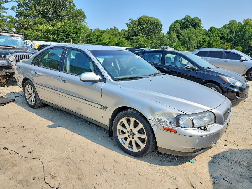 2002 Volvo S80 VIN YV1TS91D021279650 COPART salvage auction — FRONT END, Md - Certificate Of Title, sold $300 on 2026-08-11 (photo 4)