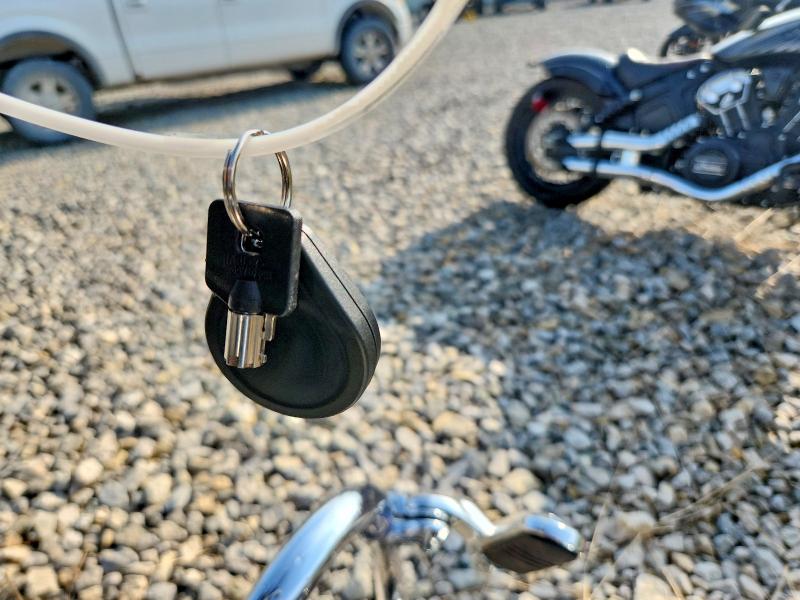 2018 Harley-davidson Fl VIN 1HD1KBC16JB655394 COPART salvage auction — SIDE, MI - CERTIFICATE OF TITLE, sold $6,000 on 2026-09-10 (photo 8)