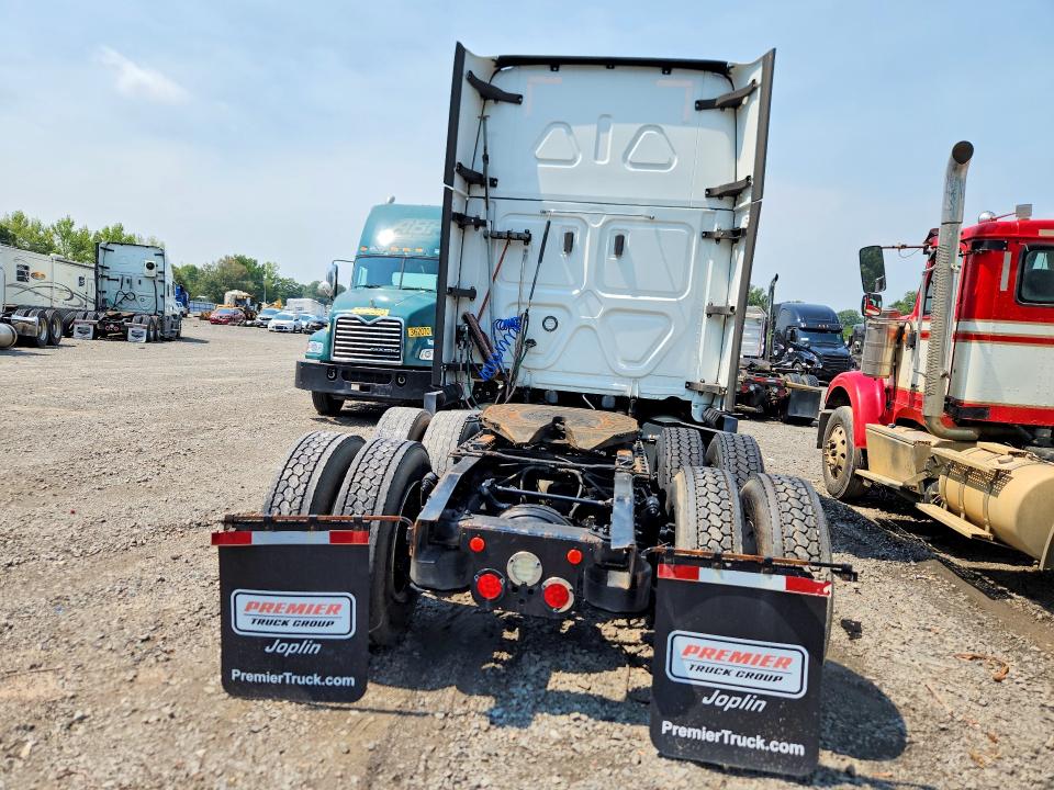 2021 Freightliner Cascadia 126 VIN 3AKJHHDR7MSMG9121 COPART salvage auction — MECHANICAL, AR - CERTIFICATE OF TITLE, sold $11,200 on 2026-09-01 (photo 6)