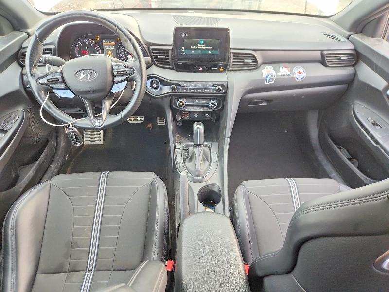 2021 Hyundai Veloster VIN KMHT36AHXMU010685 COPART salvage auction — VANDALISM, Ab - Bos - Salvage, sold $8,200 on 2026-08-20 (photo 8)