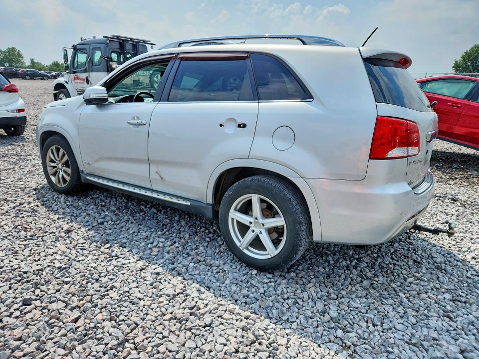 2013 Kia Sorento VIN 5XYKWDA25DG353395 COPART salvage auction — FRONT END, In - Certificate Of Title, sold $1,086 on 2026-08-28 (photo 2)