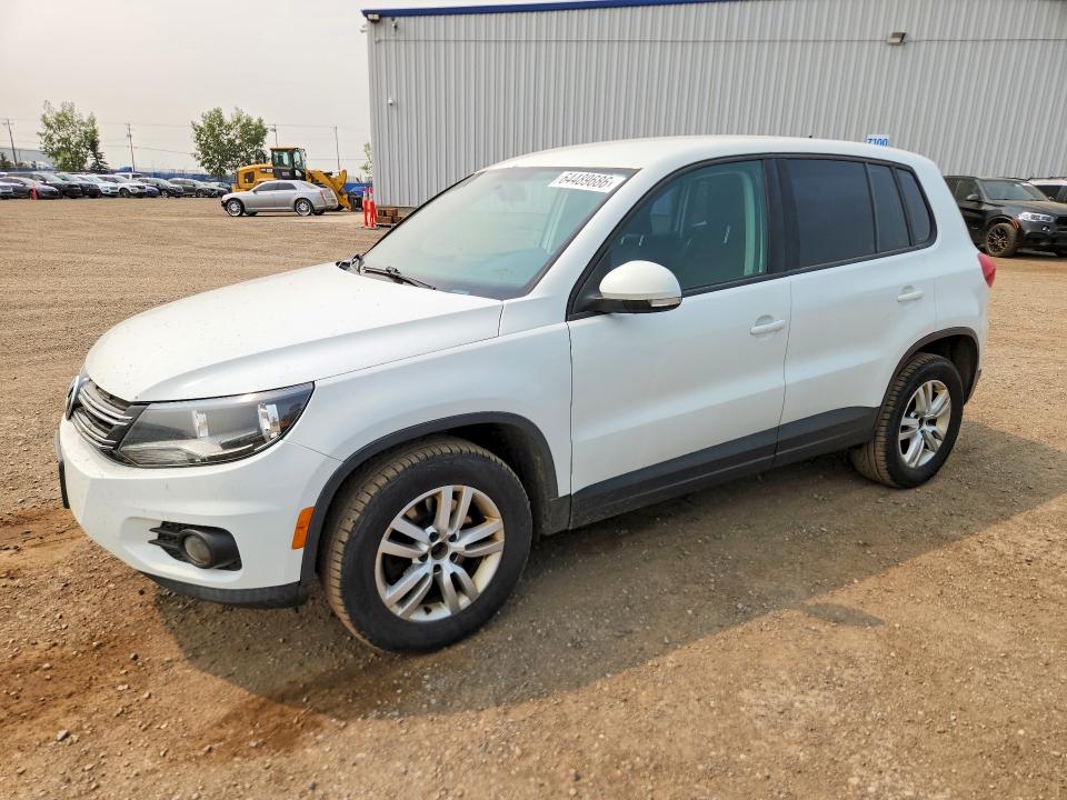 2014 Volkswagen Tiguan VIN WVGJV3AX4EW558565 COPART salvage auction — REAR END, AB - OOP - ACTIVE, sold $2,100 on 2026-08-18 (photo 1)