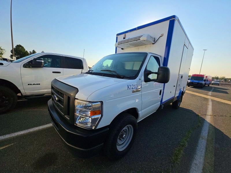 2024 Ford Econoline e350 VIN 1FDWE3FN0RDD00655 COPART salvage auction — NORMAL WEAR, CO - CERTIFICATE OF TITLE (P), sold $18,400 on 2026-09-10 (photo 2)