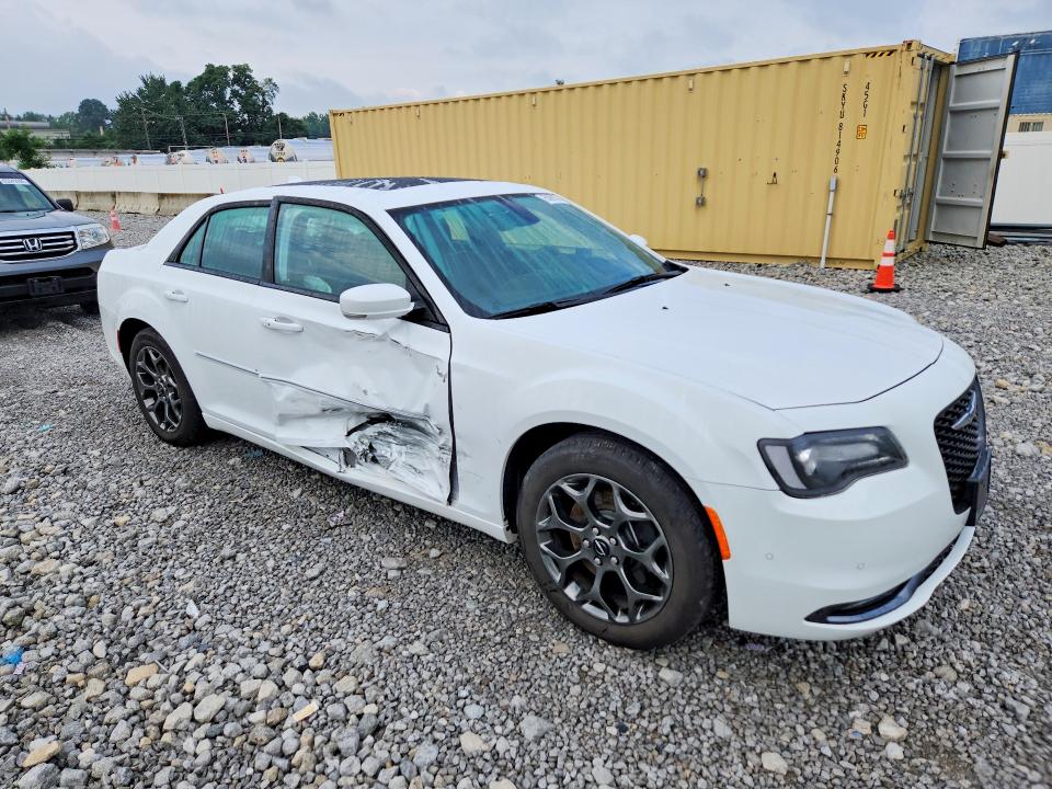 2015 Chrysler 300 VIN 2C3CCAGG1FH854095 COPART salvage auction — SIDE, Oh - Cert Of Title-Salvage, sold $7,100 on 2026-09-01 (photo 4)