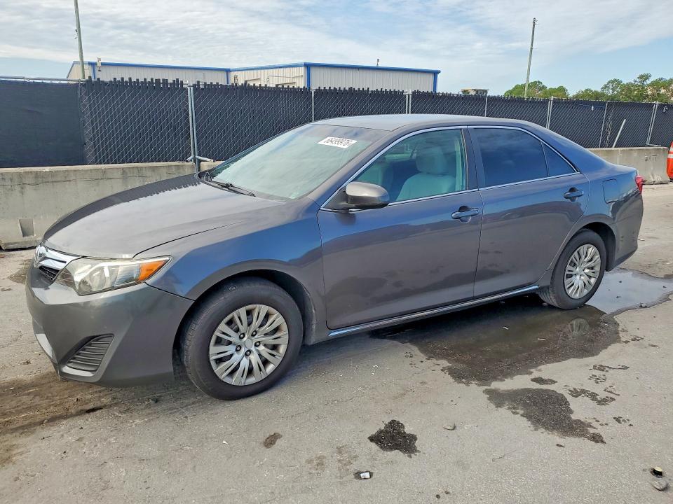 2014 Toyota Camry VIN 4T1BF1FKXEU302039 COPART salvage auction — MINOR DENT/SCRATCHES, Fl - Certificate Of Title, sold $3,100 on 2026-09-03 (photo 1)