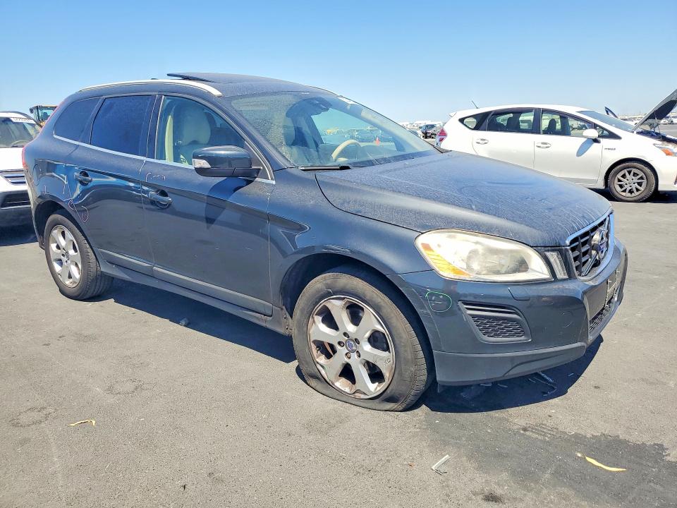 2013 Volvo Xc60 VIN YV4940DL8D2391406 COPART salvage auction — FRONT END, Ca - Salvage Certificate, sold $525 on 2026-08-19 (photo 4)