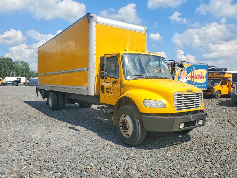 2018 Frht - freightliner VIN 3ALACWFC6JDJH5247 COPART salvage auction — MINOR DENT/SCRATCHES, NJ - CERTIFICATE OF TITLE, sold $12,300 on 2026-09-17 (photo 4)