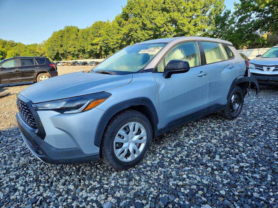 2022 Toyota Corolla cross VIN 7MUAAABG0NV001015 — COPART salvage auction photo