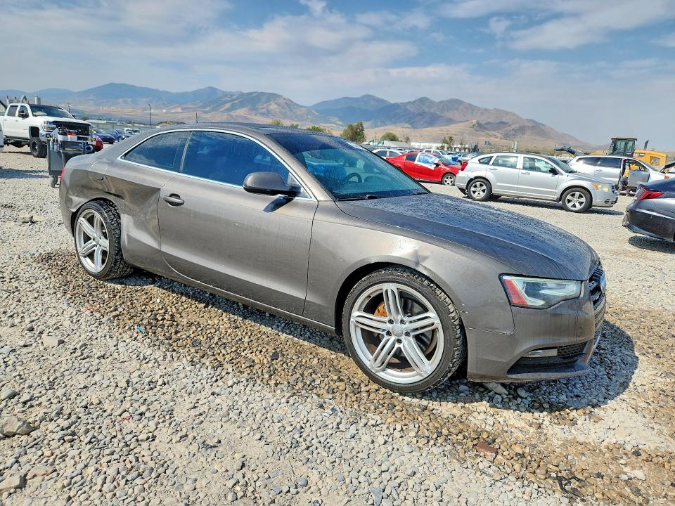 2014 Audi A5 VIN WAULFAFR7EA038458 COPART salvage auction — SIDE, Ut - Salvage Certificate, sold $1,300 on 2026-08-21 (photo 4)