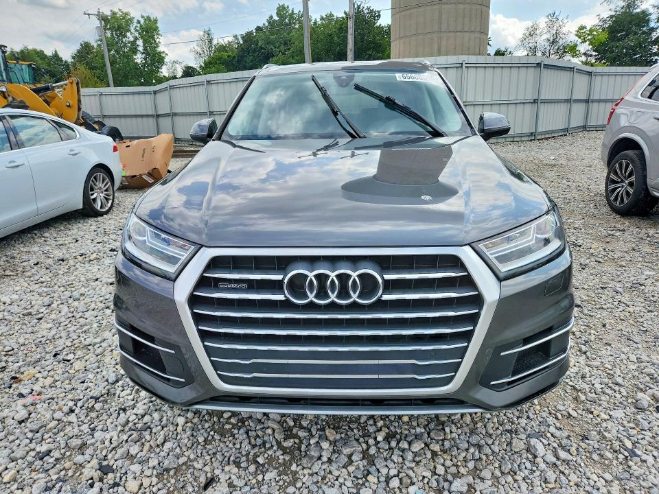 2019 Audi Q7 VIN WA1AHAF71KD017063 COPART salvage auction — MINOR DENT/SCRATCHES, MI - DEALER ONLY CLEAN TITLE (P), sold $7,100 on 2026-09-03 (photo 5)