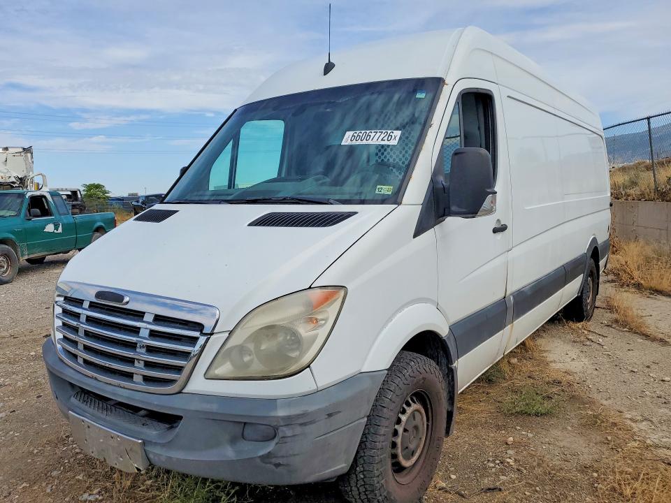 2011 Frht - freightliner M2 VIN WDYPE8CC0B5541550 COPART salvage auction — MINOR DENT/SCRATCHES, UT - CERTIFICATE OF TITLE, sold $600 on 2026-09-14 (photo 1)