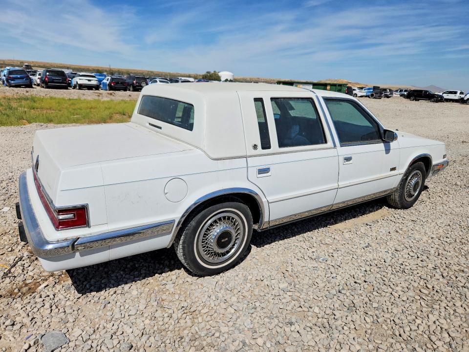 1992 Chrysler Imperial VIN 1C3XV56L1ND707465 COPART salvage auction — NORMAL WEAR, Ut - Certificate Of Title, sold $225 on 2026-08-21 (photo 3)