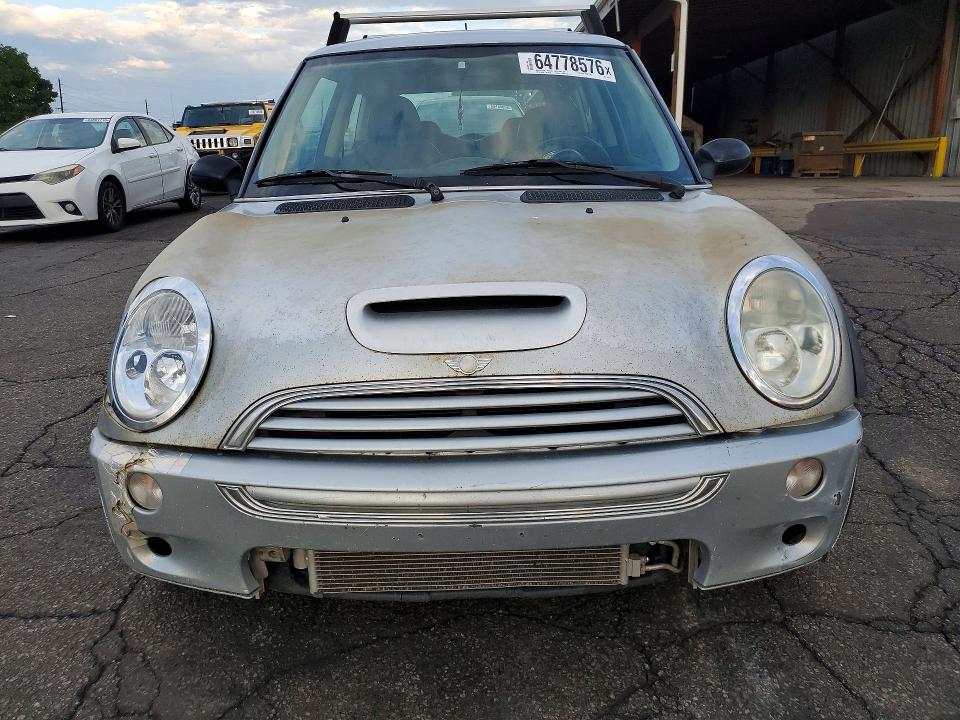 2003 Mini Cooper VIN WMWRE33483TD71046 COPART salvage auction — FRONT END, Co - Public - Salvage Title, sold $275 on 2026-09-23 (photo 5)