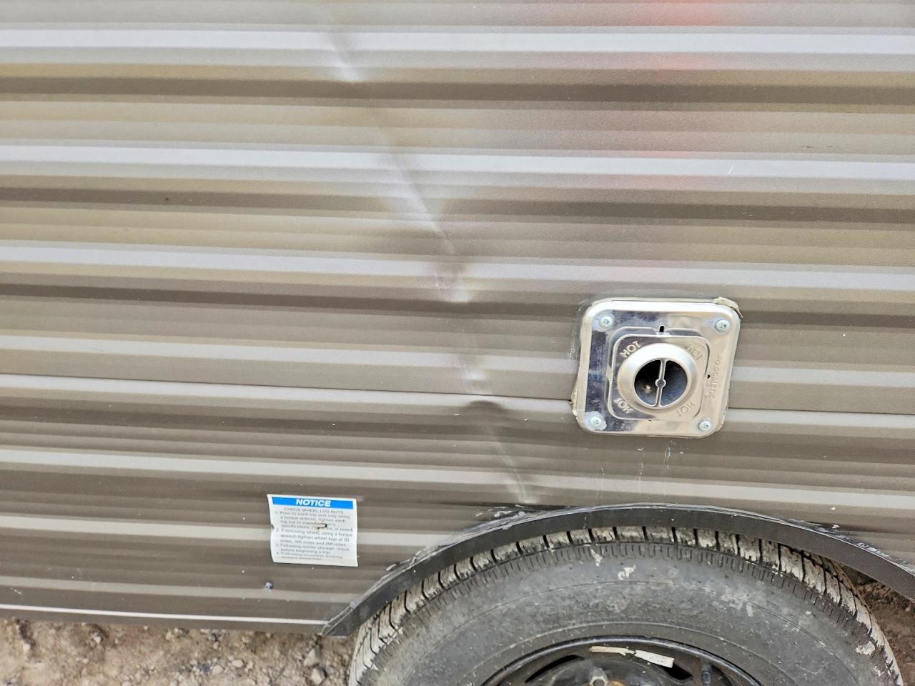 2019 Forest river VIN 5ZT2NVFC0KG810343 COPART salvage auction — Water/Flood, NY - MV907A-FLOOD SALVAGE (P), sold $5,300 on 2026-09-18 (photo 9)