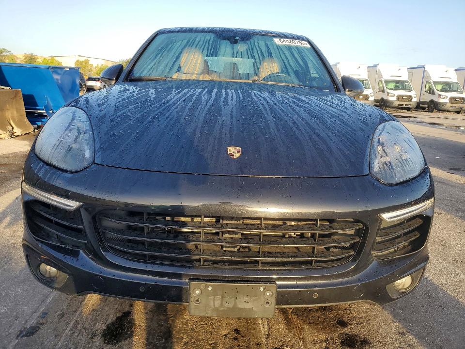 2016 Porsche Cayenne VIN WP1AE2A24GLA16551 COPART salvage auction — NORMAL WEAR, Md - Certificate Of Title (P), sold $6,500 on 2026-08-11 (photo 5)