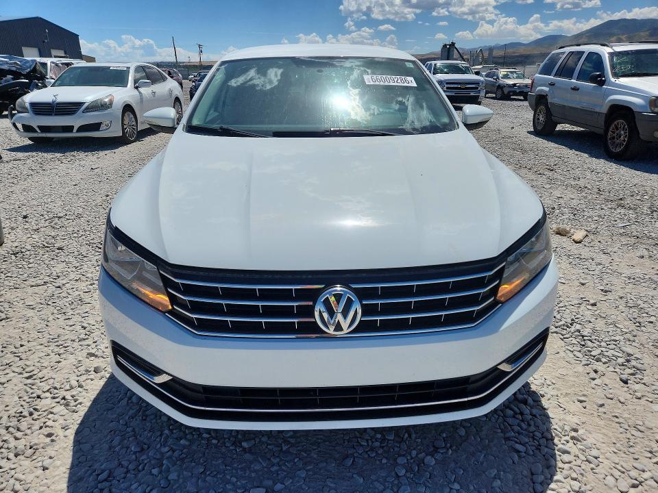 2016 Volkswagen Passat VIN 1VWAS7A33GC068721 COPART salvage auction — REAR END, Ut - Salvage Certificate, sold $1,400 on 2026-09-08 (photo 5)