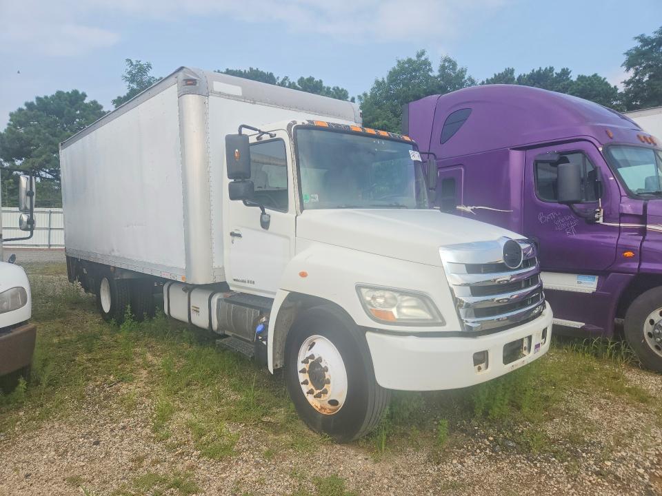 2013 Hino All other VIN 5PVNE8JP3D4S50493 COPART salvage auction — MINOR DENT/SCRATCHES, CT, sold $6,700 on 2026-08-28 (photo 4)
