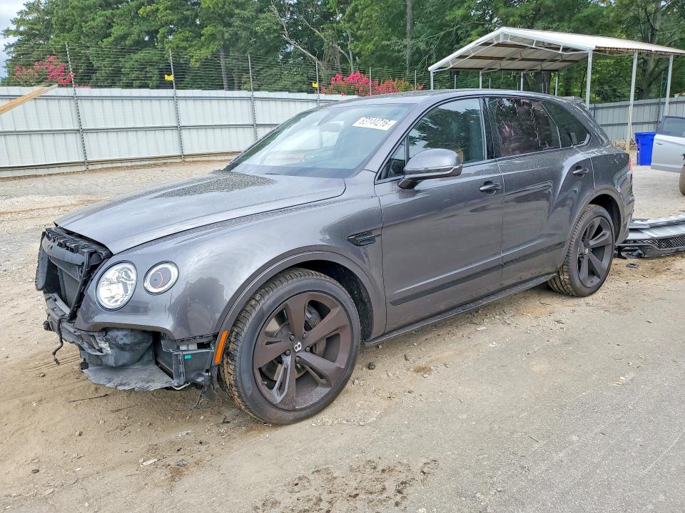 2018 Bentley Bentayga VIN SJAAC2ZV6JC018686 COPART salvage auction — FRONT END, GA - CERT OF TITLE-SALVAGE, sold $23,000 on 2026-09-04 (photo 1)