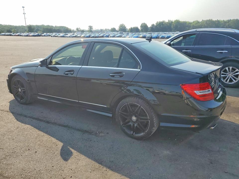 2014 Mercedes-benz C-klasse VIN WDDGF8AB1EG231604 COPART salvage auction — MINOR DENT/SCRATCHES, Salvage Title, sold $850 on 2026-08-13 (photo 2)