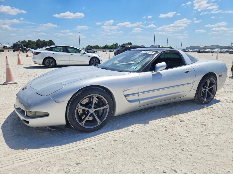 2000 Chevrolet Corvette VIN 1G1YY22G3Y5122912 COPART salvage auction — SIDE, TX - SALVAGE VEHICLE TITLE (P), sold $8,200 on 2026-08-27 (photo 1)