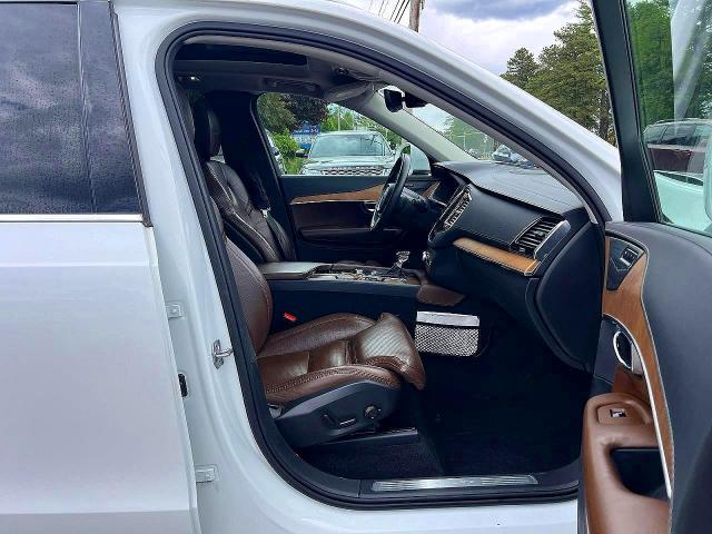 2019 Volvo Xc90 VIN YV4A22PL0K1499418 COPART salvage auction — MINOR DENT/SCRATCHES, OR - CERTIFICATE OF TITLE (P), sold $9,400 on 2026-09-16 (photo 5)