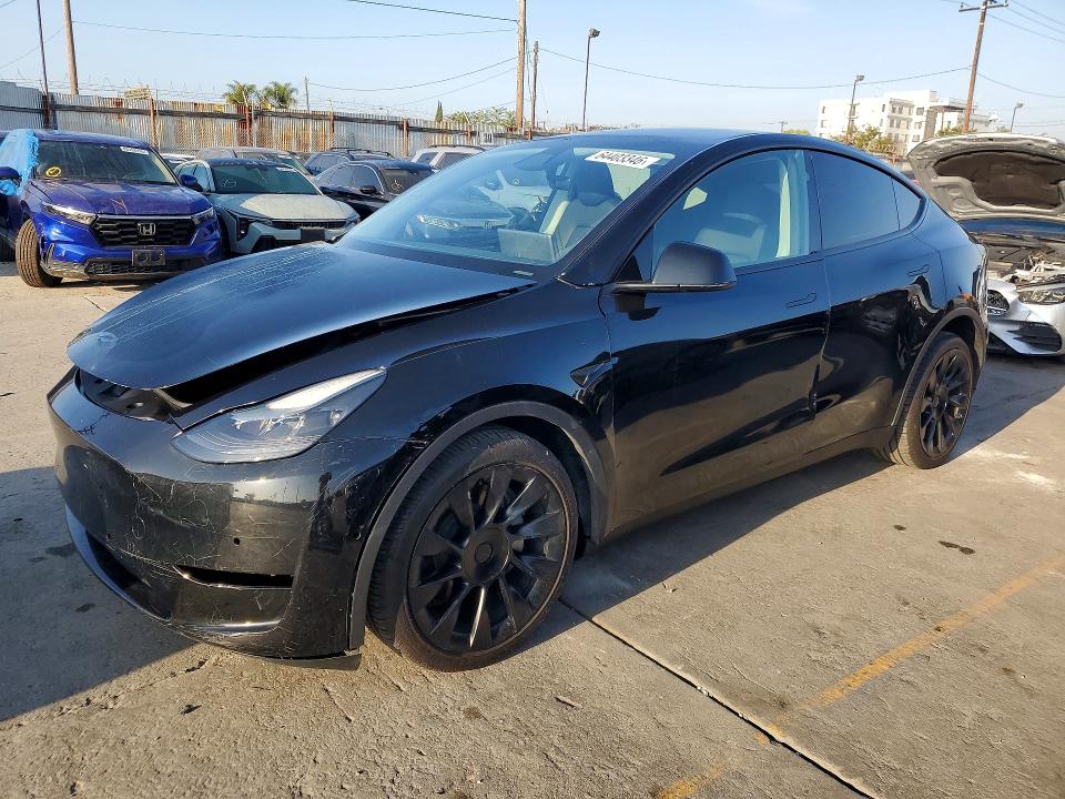 2024 Tesla Model y VIN 7SAYGDED2RF020317 — COPART salvage auction photo
